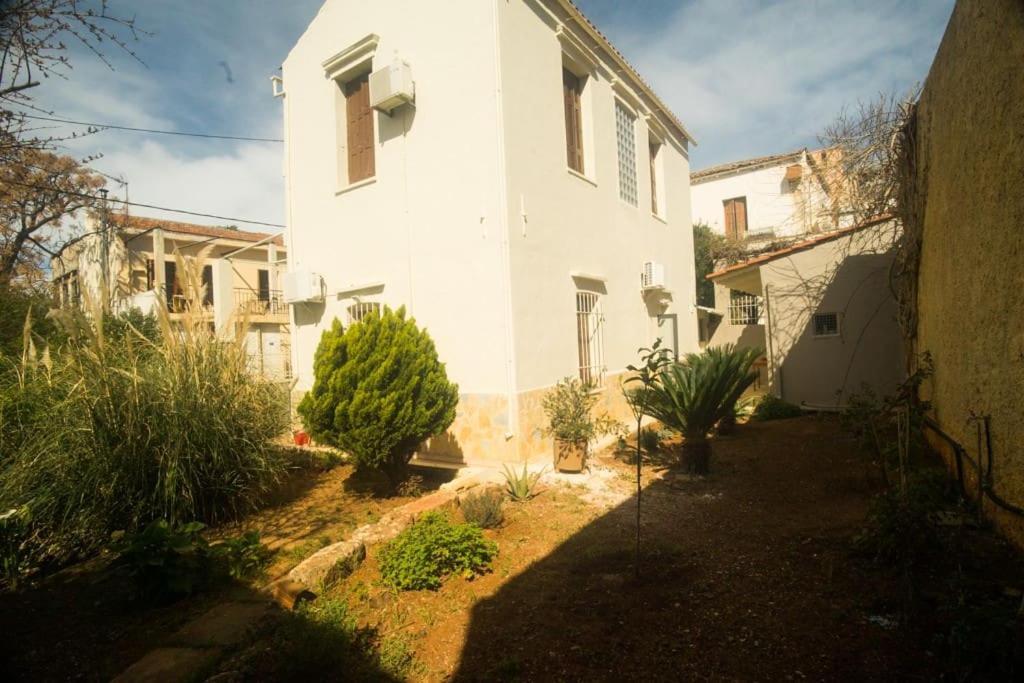 Tatiana'S Garden House Chrissi Akti Chania Exterior foto